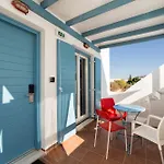 Fivos Hotel