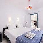 Fivos Hotel