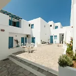 Fivos Hotel