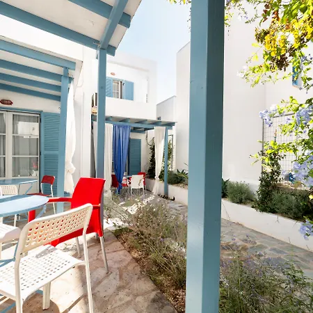 Fivos * Parikia (Paros)