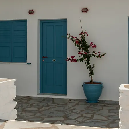 Fivos Hotel